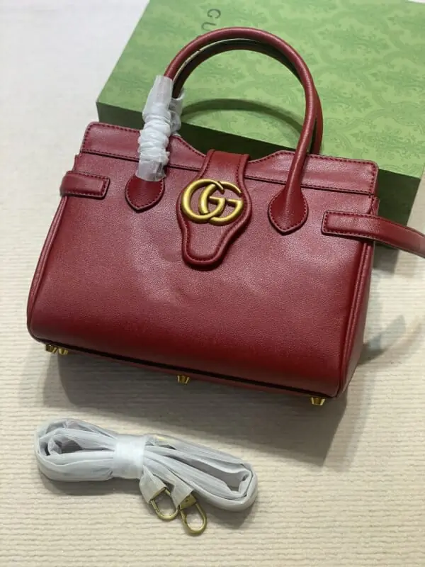 gucci aaa qualite sac a main  pour femme s_102b745